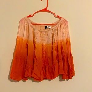 Woman’s Manhattan Blues off the shoulder top